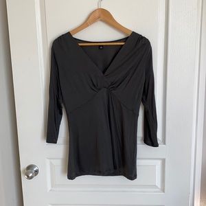 Banana Republic 3/4 Sleeve Ruched V-neck